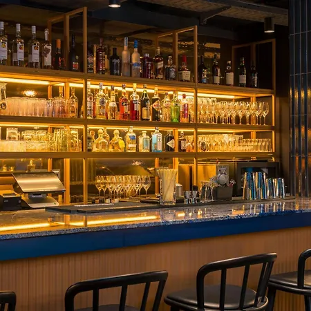 June Six Salzburg, A Tribute Portfolio Hotel 4* Solnohrad