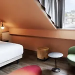 June Six Salzburg, A Tribute Portfolio Salzburg